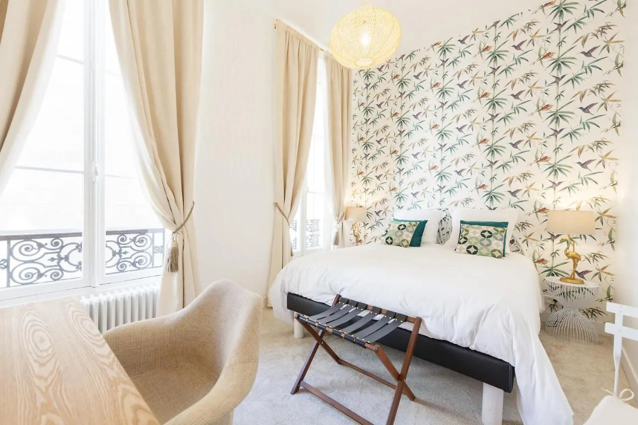 Bed & Breakfast Maison De Lignieres - - Quartier Champs-elysees 3*