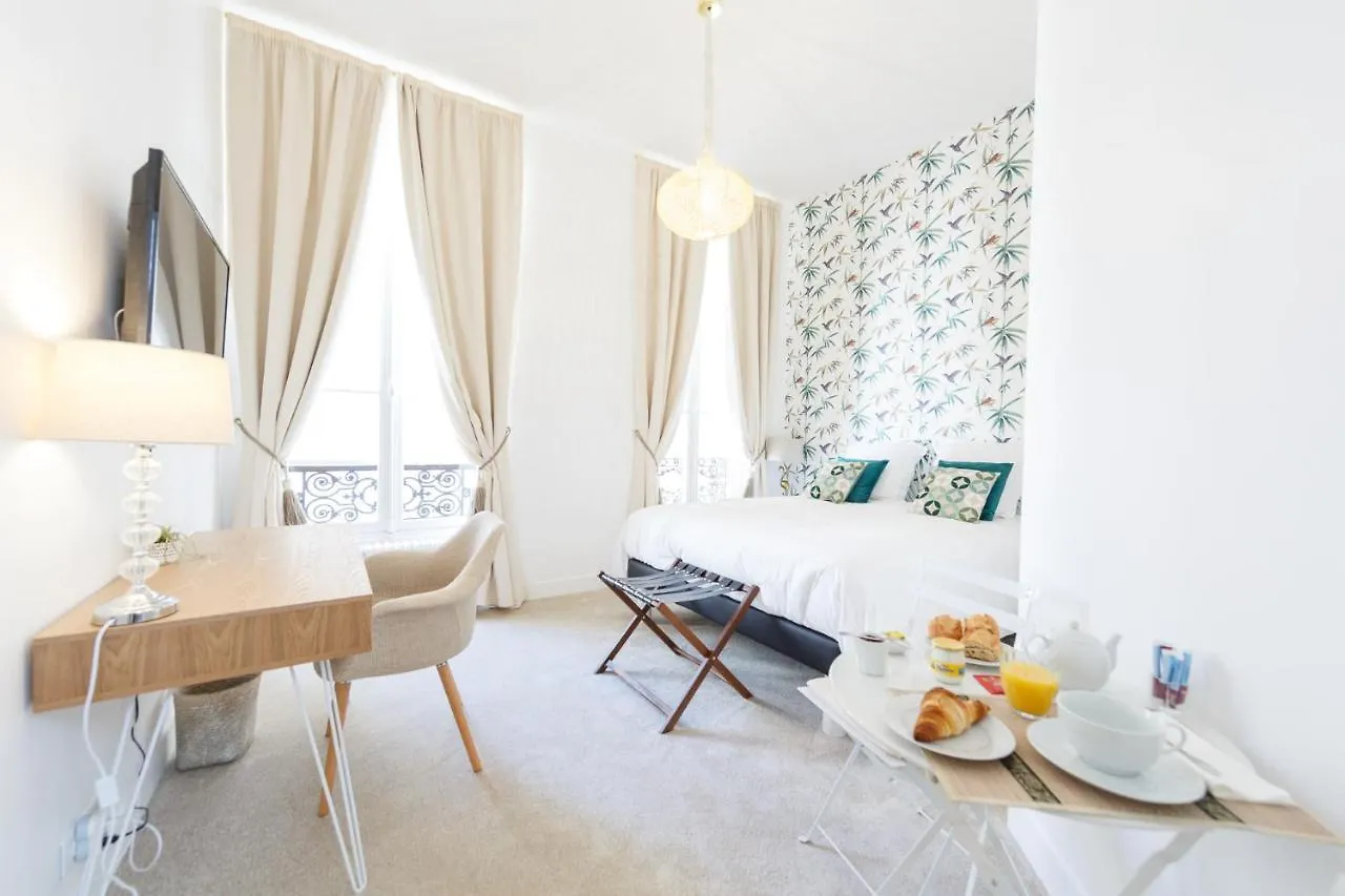 Maison De Lignieres - - Quartier Champs-elysees Bed & Breakfast 3*