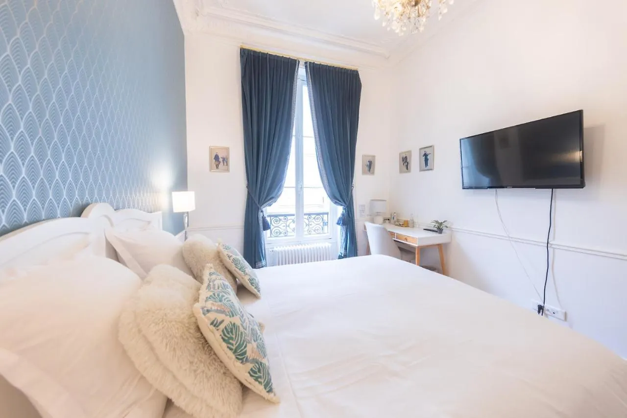 Maison De Lignieres - - Quartier Champs-elysees Bed & Breakfast Paris
