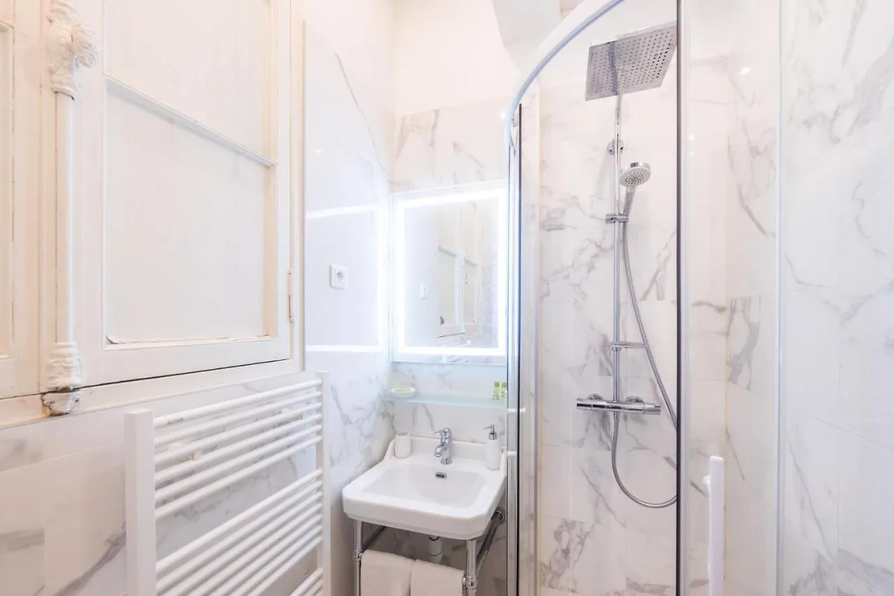 Nocleg ze śniadaniem Maison De Lignieres - - Quartier Champs-elysees 3*